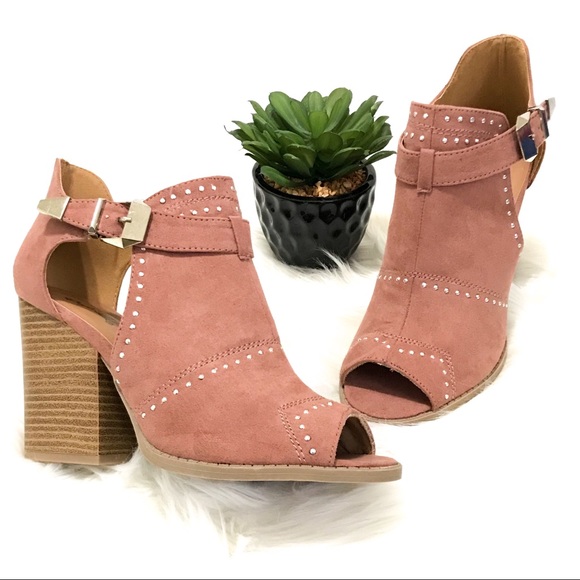 Mauve studded cut out ankle booties - Picture 2 of 6